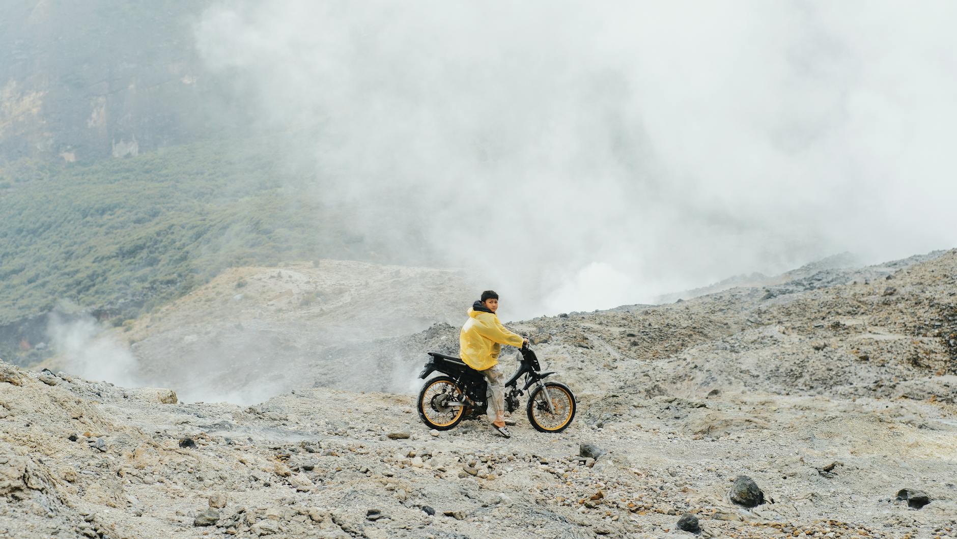 Paket Wisata Garut (Full Day)